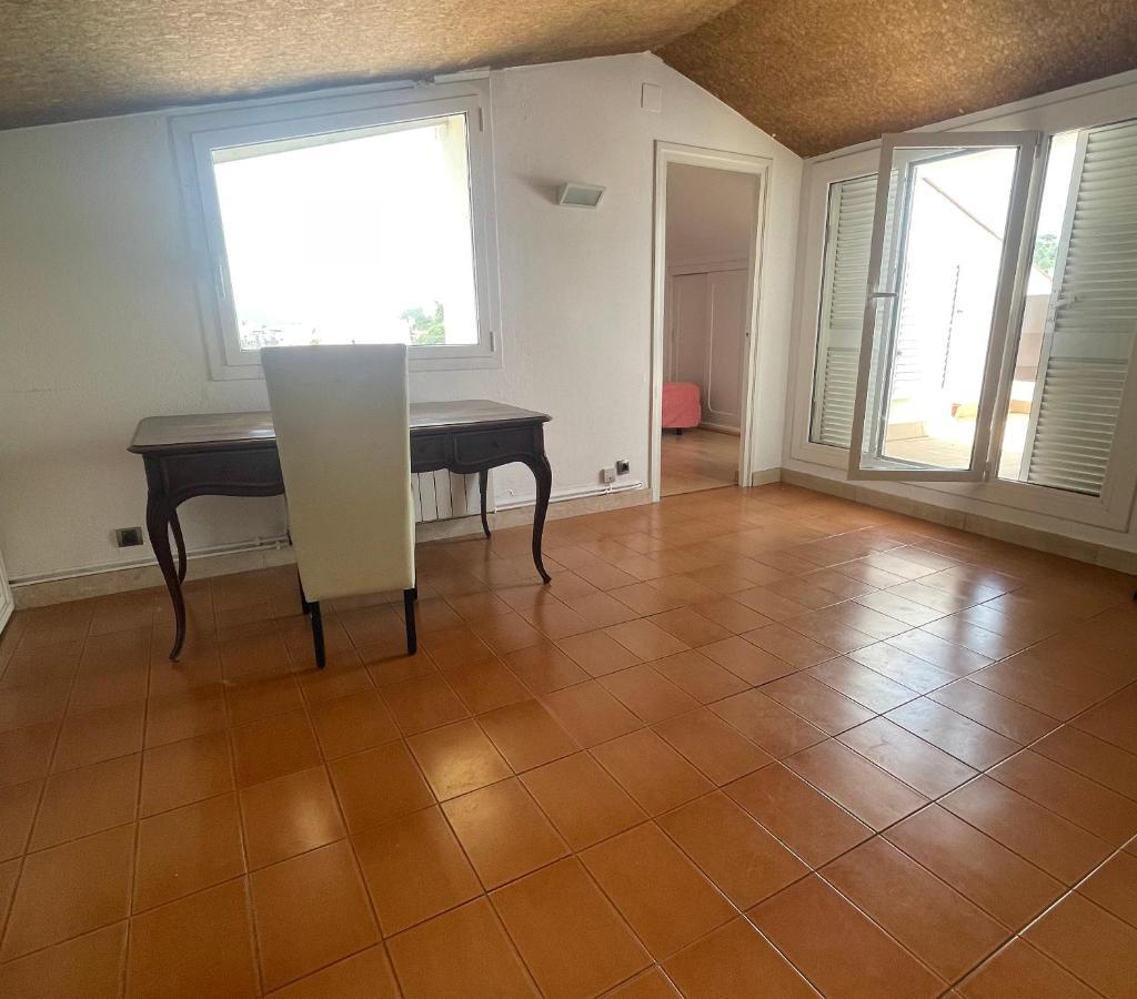 Stunning Penthouse Apartment Girona Exteriör bild